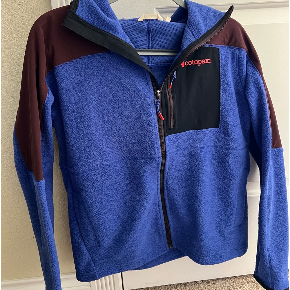 Cotopaxi women’s Abrazo Fleece Fill Zip  jacket with hood